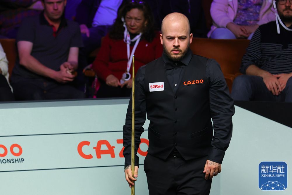 也能帮助他 也能帮助他